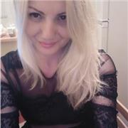 Insegnante con oltre vent'anni di esperienza impartisce lezioni di recupero scolastico per bambini e ragazzi delle scuole elementari e medie. Inoltre impartisco lezioni di italiano per stranieri con comprovata esperienza di insegnamento presso il C.P.I.A.